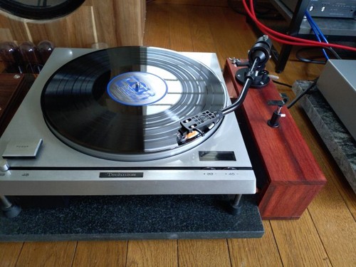 Technics turntable - turntable, &