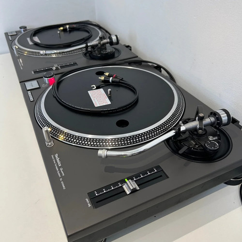 Technics 1210mk2 turntables - technics, sl-1210mk2
