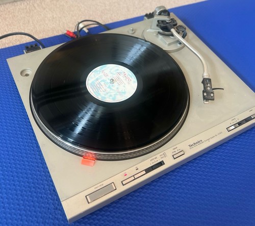 Technics d303 direct drive - sl-d303,