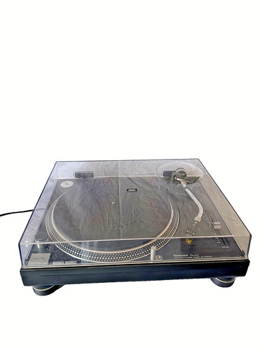 Technics 1210 mk2 quartz - technics,