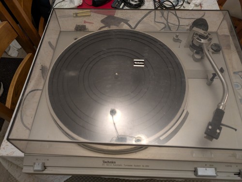 Technics 200 turntable - sl-200, with