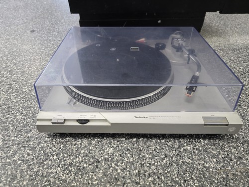 Technics turntable - technics, sl